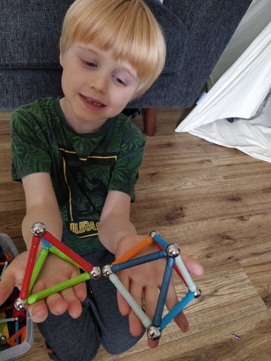 sezzacrezza's tweet photo. @southwalneyinf We've been making castles, 3D shapes with magnets and drawing a big bad knight today! https://t.co/IW0x5ZicuZ