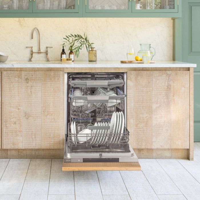 caple's tweet image. The entire Caple dishwasher range boast an A+ energy rating or above, helping you to save energy and reduce your utility bills. 
All models are in stock, so see the entire range using the link below: buff.ly/2GRTUhq

#saveenergy #applaince #kitchen #dishwasher