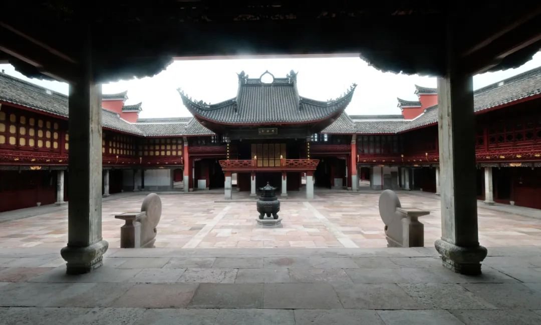 InsightNingbo's tweet photo. #FuninNB
Ningbo Chenghuang Temple is the most complete existing city-level cultural relics protection unit in the country, as well as the largest scale in eastern Zhejiang. After seven years of renovation, Ningbo Chenghuang Temple finally reopened. https://t.co/3BdguwRBS8