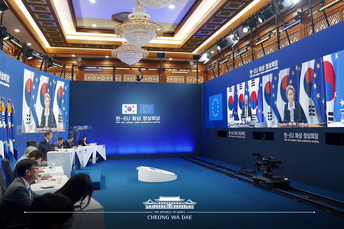 TheBlueHouseENG's tweet image. Opening Remarks by President Moon Jae-in(@moonriver365) at ROK-EU Summit

"I hope that Korea and the EU will become partners that play a leading role in achieving peace and co-prosperity within the global community going forward."

▶Full text : bit.ly/31w0vt4