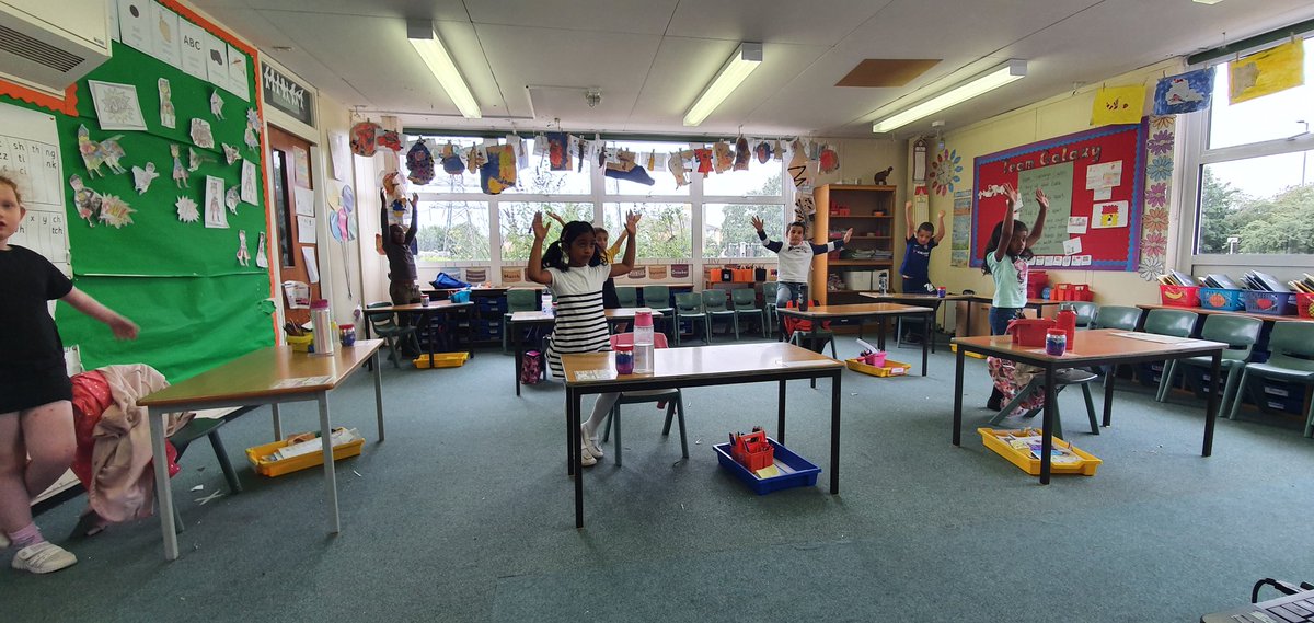 ArmsdenMs's tweet photo. Another 15 points for Team Galaxy. The  children have enjoyed chair yoga. @HeadLHS @missconwaylhs https://t.co/zBpUHbV79S