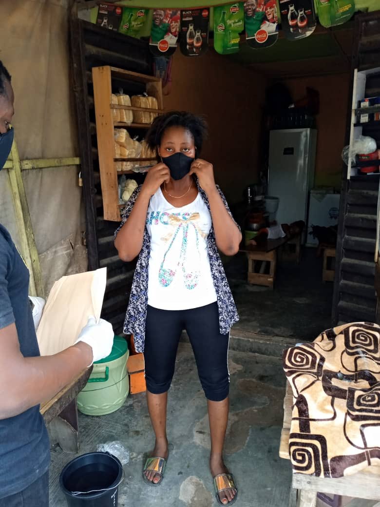reesafrica's tweet photo. Millennials teaching stakeholders on how to wear masks properly while also observing social distancing. 

#reesafrica #covid19 #CYCCares #CommonwealthYouth #reesafrica #YouthTakingCharge #timefornature 
#sustainability https://t.co/JA3onTykaZ