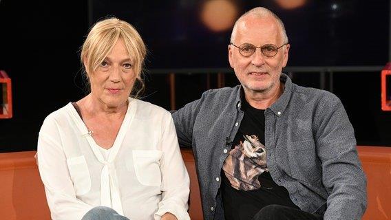 HofButenland's tweet photo. Am Freitag um 22 Uhr sind Karin und Jan zu Gast in der NDR-Talkshow. https://t.co/6UywGjORII https://t.co/vnEHSj9grK