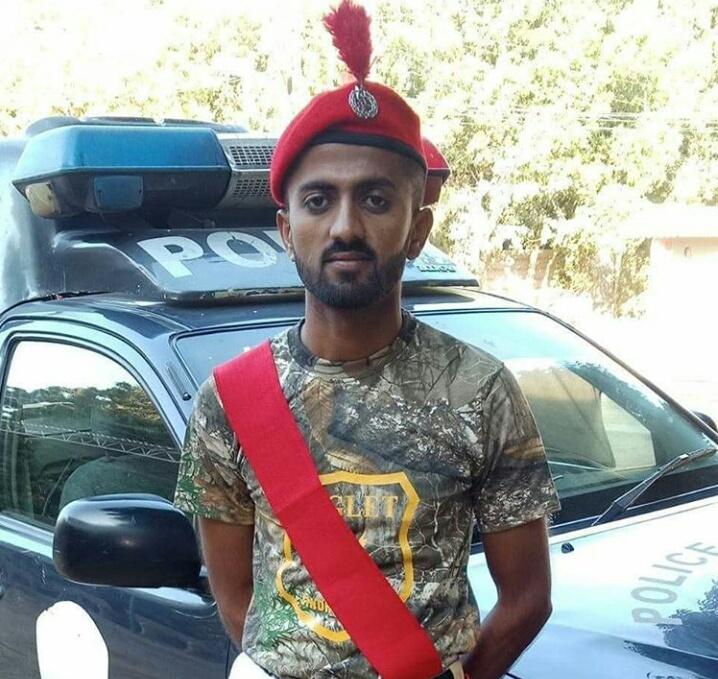 Saeeoyee's tweet photo. One Word For This Legend😍😍 https://t.co/rExAkzzB5P