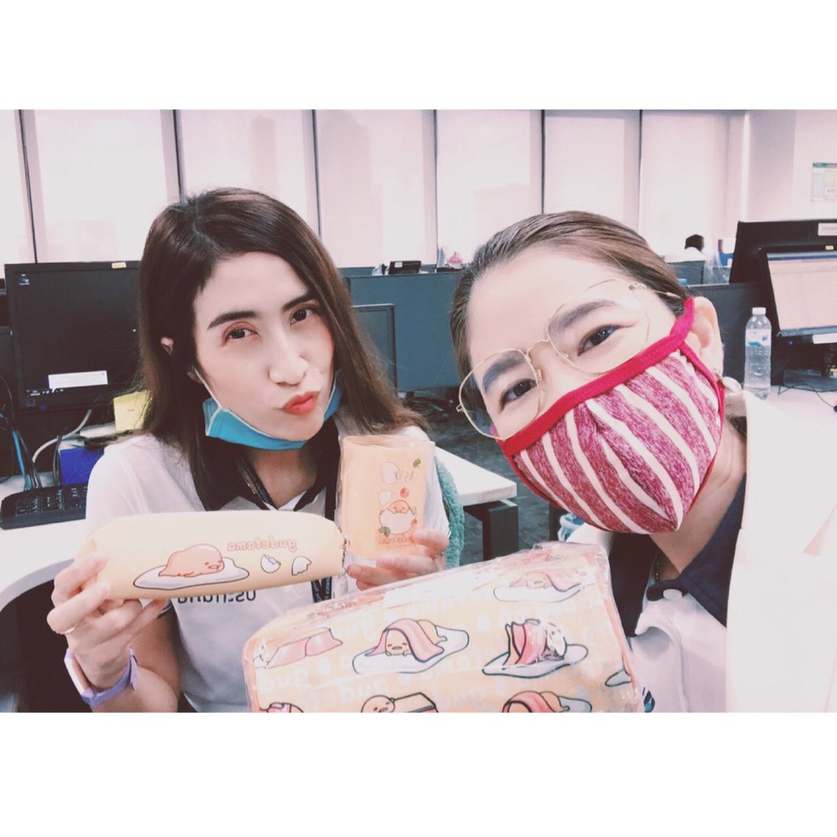 giftsiyaporn's tweet photo. Thank U ka sis 🙏🏼😊
#🎁 #gudetama😆💕
#30June2020 https://t.co/pGodUNEsJ8