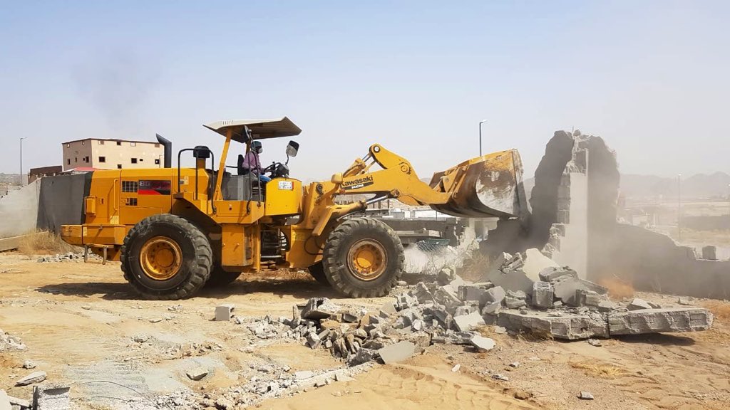 أمانة #العاصمة_المقدسة تُزيل تعديات بشكل كامل على مساحات تتجاوز 15 ألف متر مربع في الحسينية و الراشدية بمدينة #مكة_المكرمة