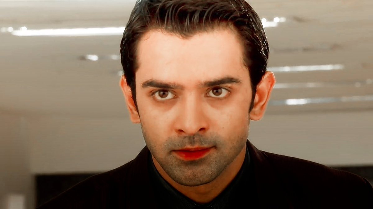 Arnav gets to know that Khushi spoke about his relationship with Lavanya to Nani and sends her to work at his guest house.Their eyes  #Arshi  #RabbaVe  #IPKKND #SanayaIrani  #BarunSobti