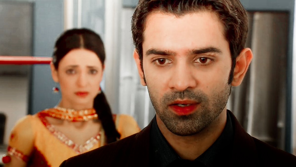 Arnav gets to know that Khushi spoke about his relationship with Lavanya to Nani and sends her to work at his guest house.Their eyes  #Arshi  #RabbaVe  #IPKKND #SanayaIrani  #BarunSobti