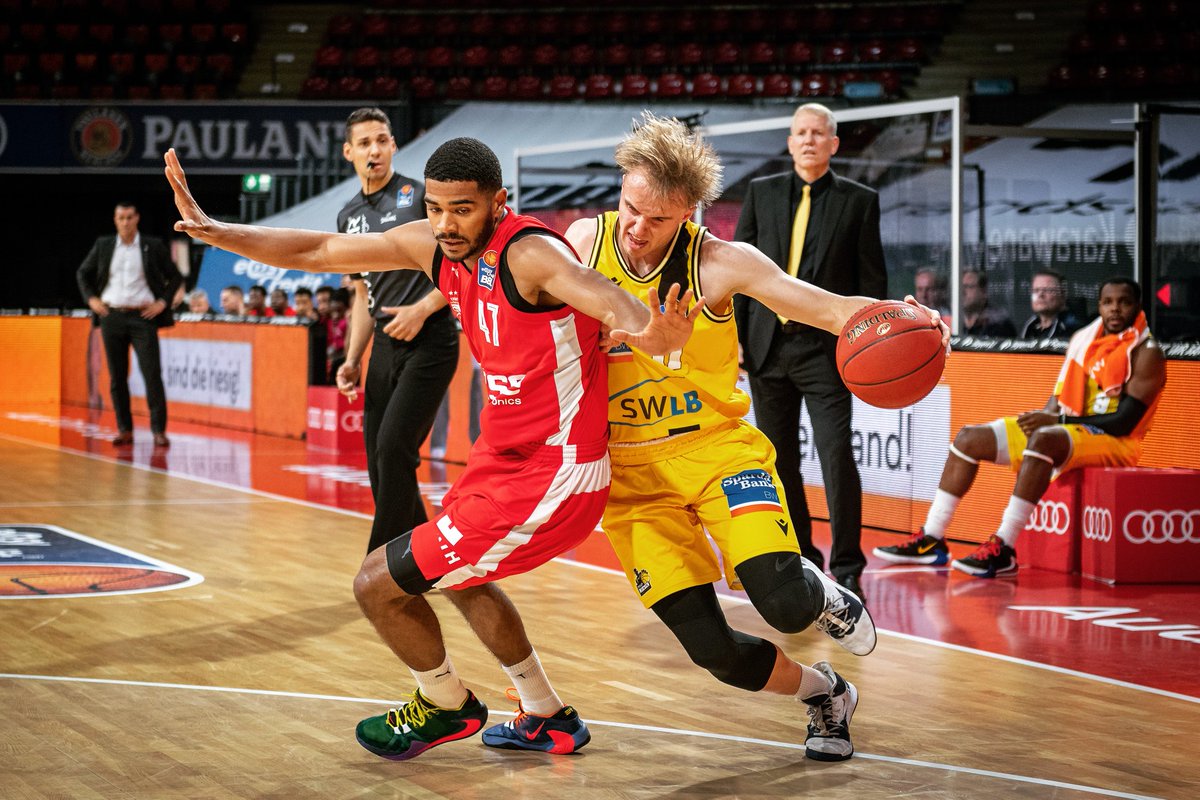 BBA_Ludwigsburg's tweet photo. Nach Jacob #Patrick sind drei weitere Jungs aus unserem Programm zum Nationalmannschaftslehrgang des @DBB_Basketball eingeladen worden: Lukas #Herzog, Radii #Caisin und Ariel #Hukporti können sich über eine Nominierung zum Lehrgang des "Nachwuchskader 1" freuen. Glückwunsch! https://t.co/W0gr8tftNP