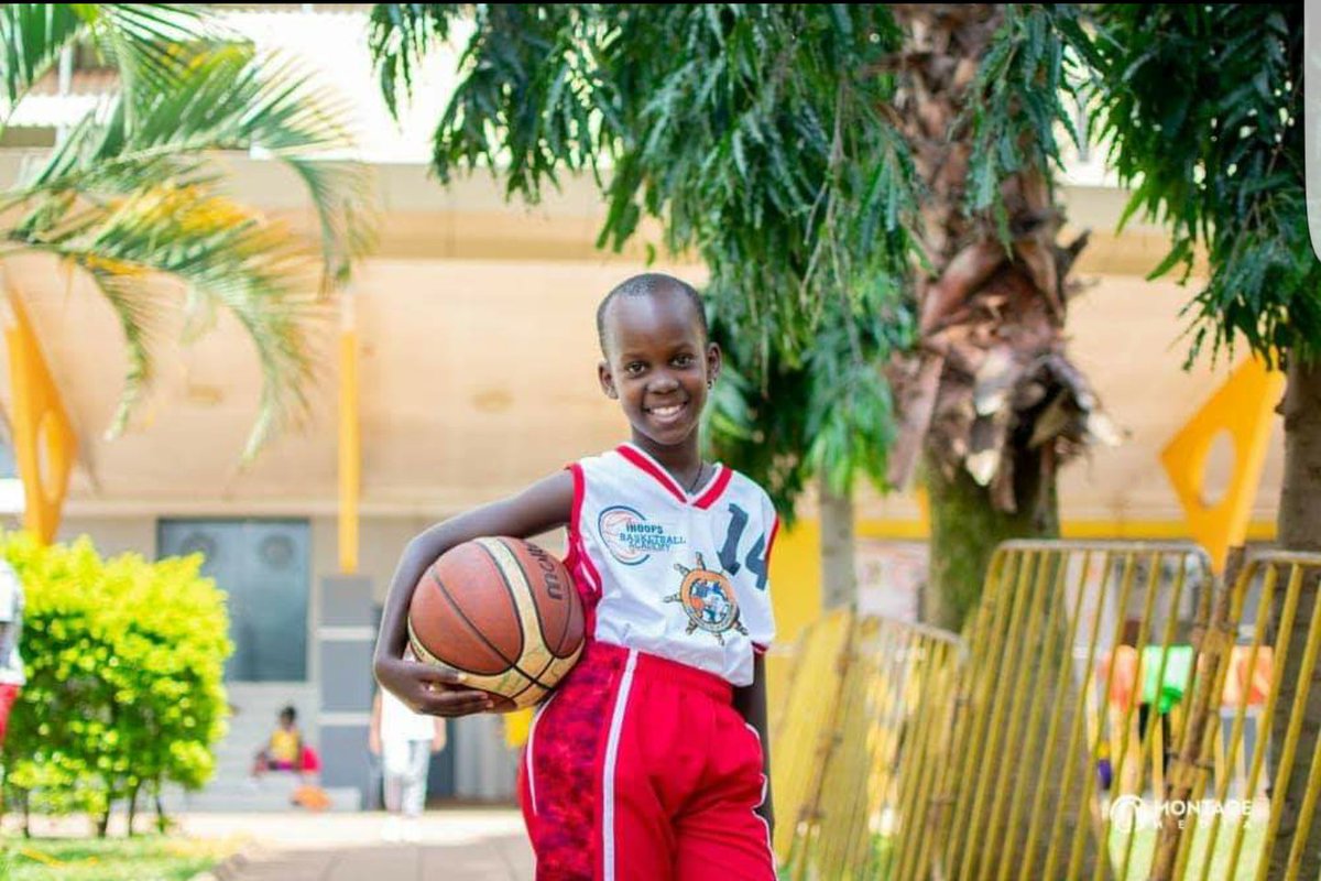 ihoopsbball's tweet photo. #TuesdayThreads
🆗iHoopers can dress🆒🆒...that’s the post👌😁

@john_brebeuf @OliviaMulwana1 @stevieamb_sa @Threads @HunchoBoss5 @alu_keith @ballinmotion @quinnkyam @al_watts_ @joseph22wacha @Peter_Sen_32 @fobita @FranklinKaweru @madol_mike @Am_MartinHarris @dressforsuccess @KO https://t.co/DUKssziLol