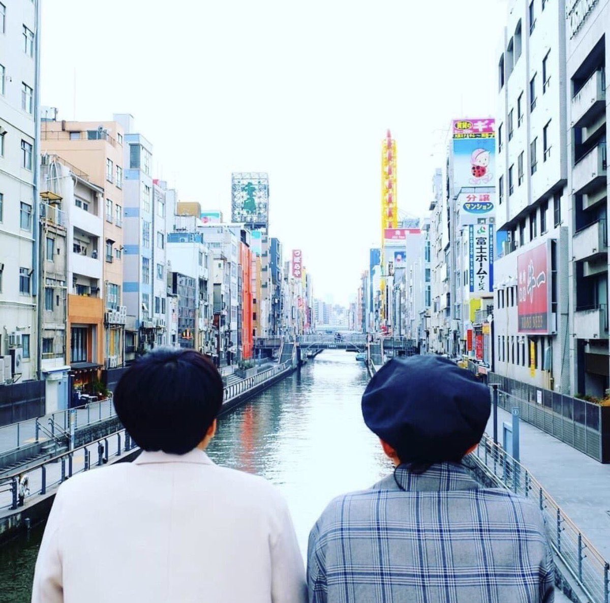 — and they actually did came back in japan! they're with the whole group but they did not forget to take pictures together  drag hoshi with u everywhere, wonu!  #soonwoo  #wonhosh