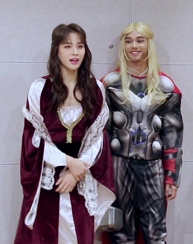 หรือว่าจริงๆแล้วลูคัสอยากเป็นโรสนะ