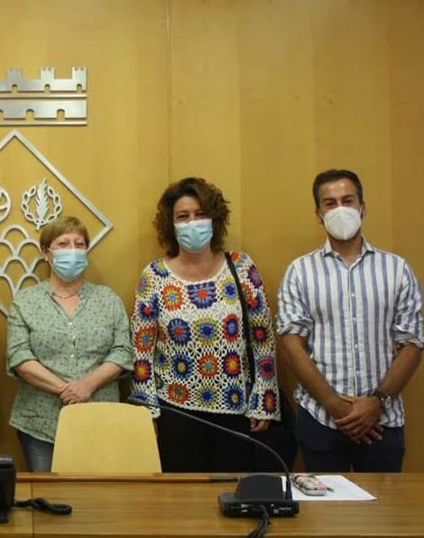 Junts per Sant Feliu de Codines donem la benvinguda a la nova Alcaldessa. Fruit del pacte amb el PSC, el 5 de juny de 2020 s'ha fet efectiu el relleu a l'alcaldia i en el PLE, la Mercè Serratacó i Costa, membre del nostre grup, ha estat proclamada alcaldessa ...