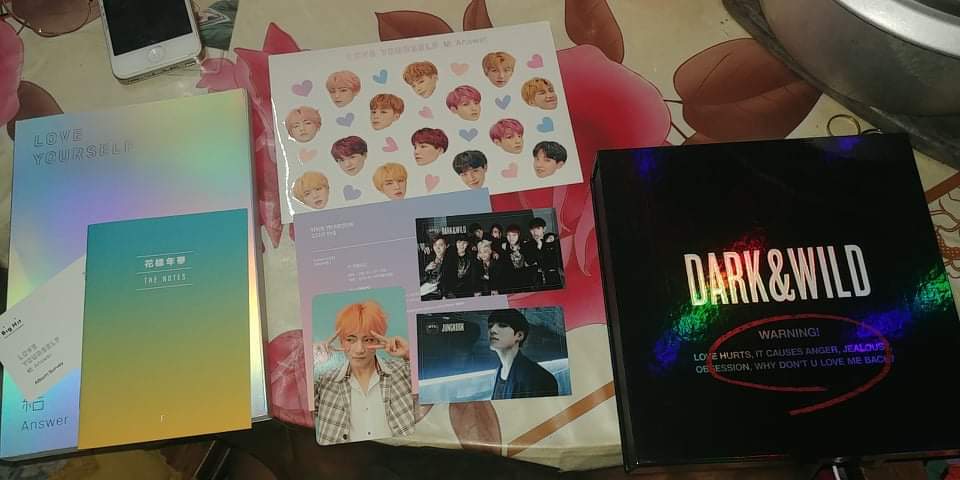another ALBUMS!! thank you  @7DistrictShopPH and  @MhayvzG for this another safe Delivery!! I GOT TAEKOOK!! if you guys have JIN or RM pc please trade with me  there's more coming to be posted in this thread! 