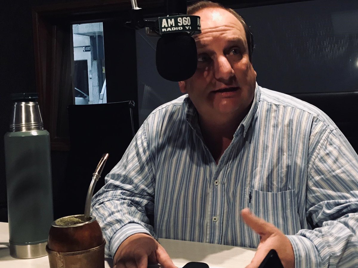 radioyi960's tweet image. #Informados960 Recibimos a @RielliDomingo, dirigente del @PNACIONAL y suplente del candidato a la Intendencia @CarmeloVidalin. #AM960 #Durazno