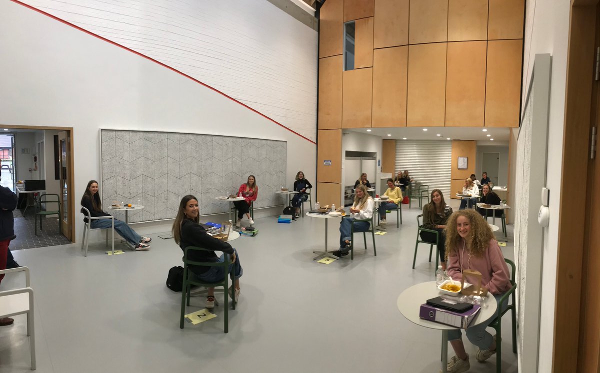 LV and LVI Rhodes girls back for contact days, here's a picture of the LVI having Katsu!