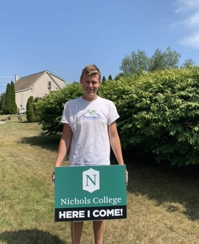 Nichols College tweet media