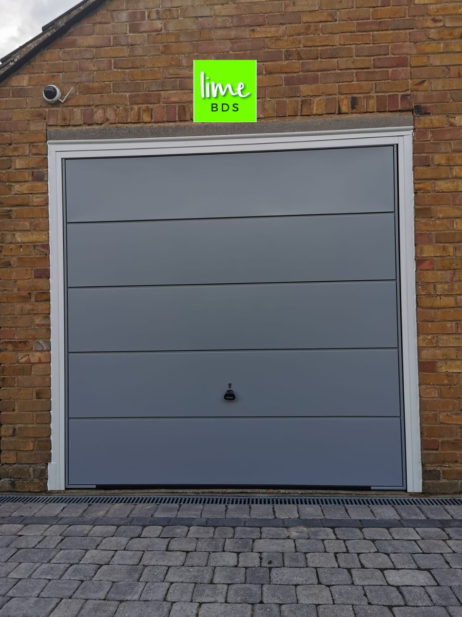 Another fantastic installation from <a href="/limebds/">Lime BDS</a>, using our own experienced fitting teams 👍 
#limebds #garagedoor #essexgaragedoors
