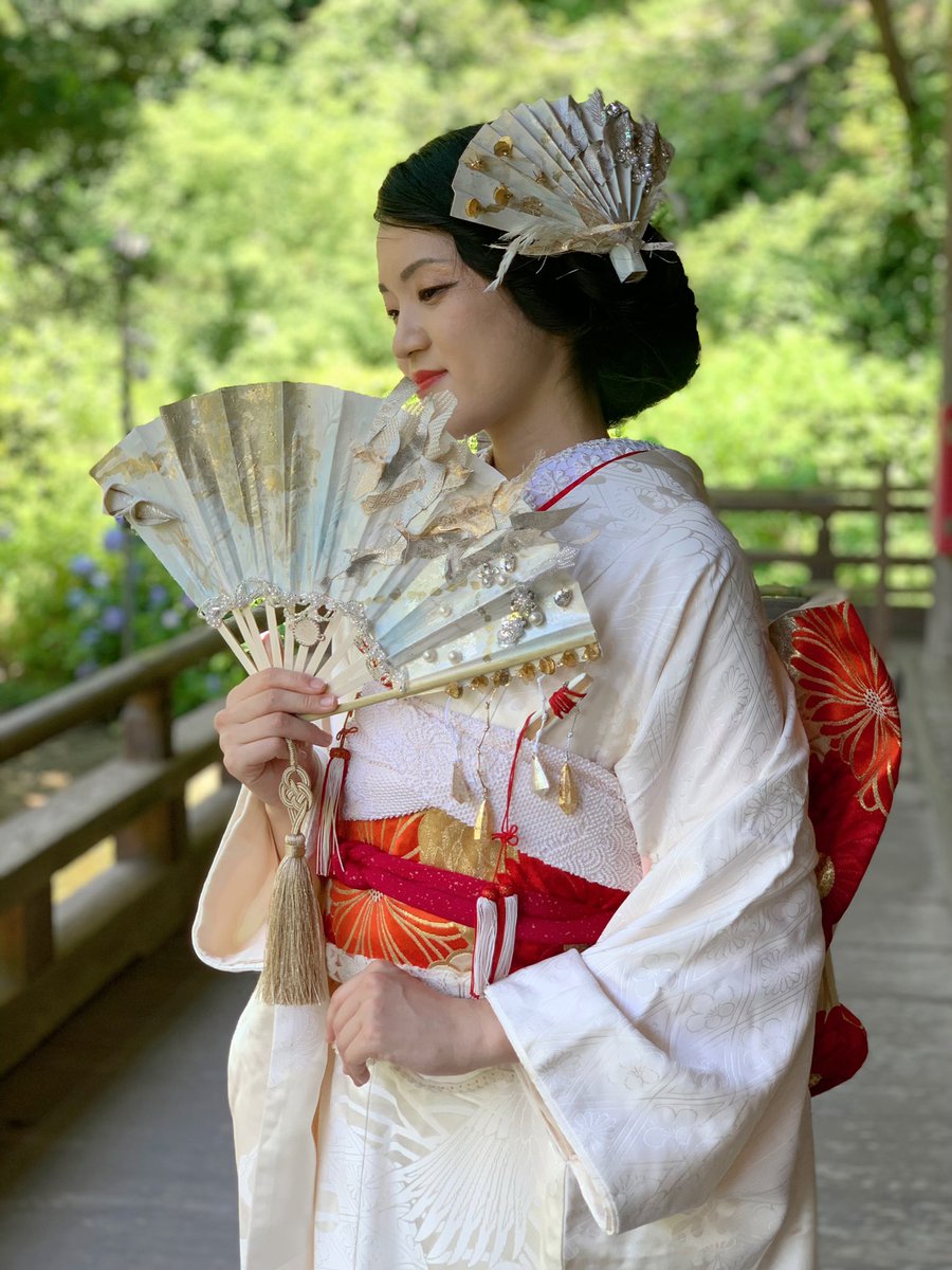 あんちん 装飾品デザイナー兼経営者 Marieefleurir大正浪漫店in鎌倉 Sur Twitter 大正浪漫ウェディング 海 ドレス 引振袖 トーク帽 海 引振袖 トーク帽 大正浪漫リボンネット 赤ふき引振袖 金箔ビジュー扇飾り 扇 引振袖 新たな 和洋折衷コーディネート の