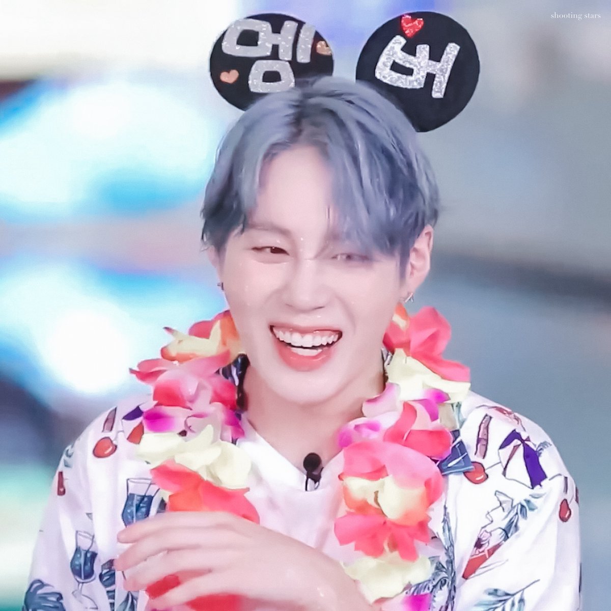 200630 위플레이 시즌2 라이브
떵웅이 살려주세요 🤣🤣

#하성운 #HASUNGWOON #위플레이
<a href="/gooreumseng/">하성운</a> <a href="/HSW_officialtwt/">하성운 (HASUNGWOON) OFFICIAL</a>