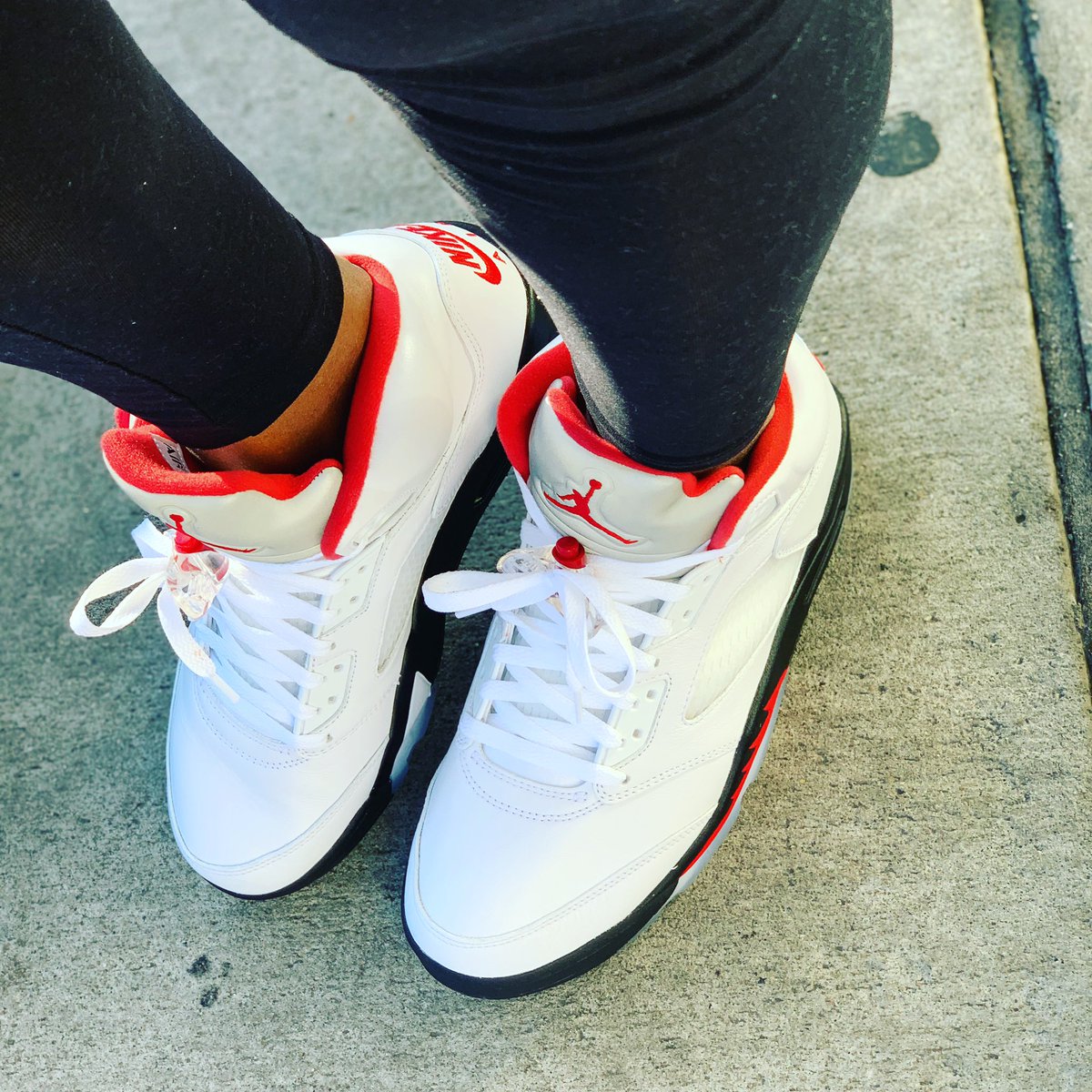 iamMimiChelles's tweet photo. Ring the Alarmโผ๏ธ (6:30a๐ด... ๐)...๐จ #FireReds ๐ฅJ5s #InMyJs https://t.co/9wWIWUoSmz