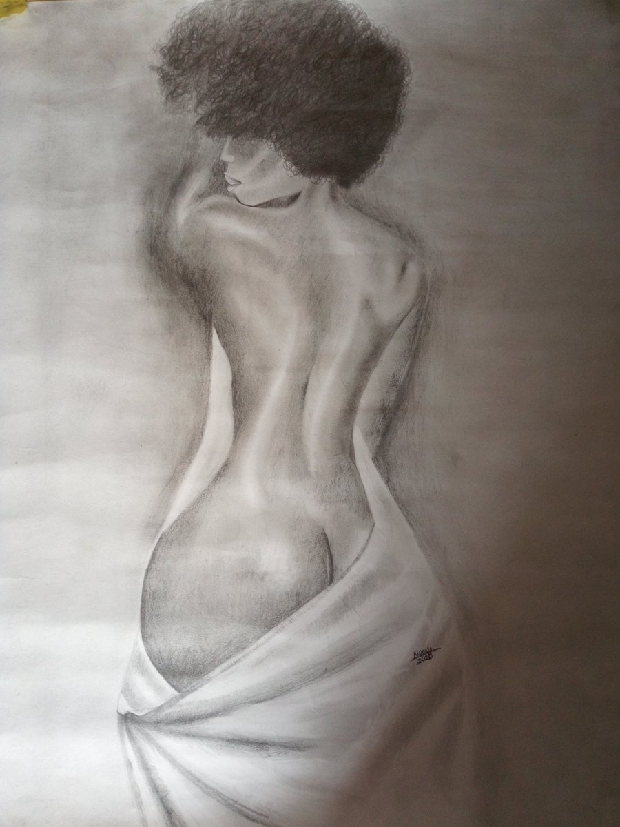 Nonyebee1's tweet photo. Second artwork
Beauty
Graphite on cardboard
#Nonye
#WeAreNigerianCreatives https://t.co/DX0kPYlDKL