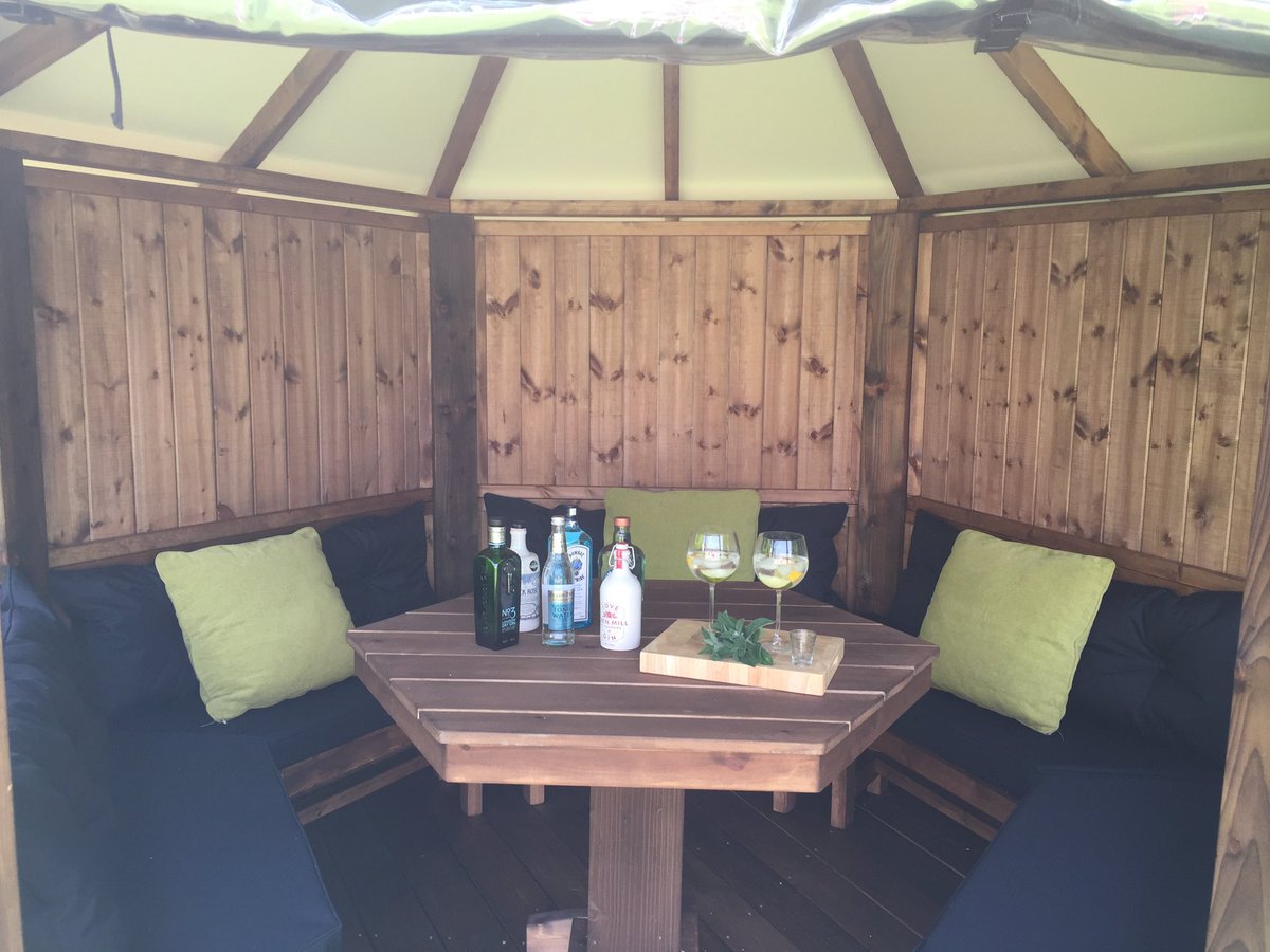 Magnolia Lodge Devon tweet media