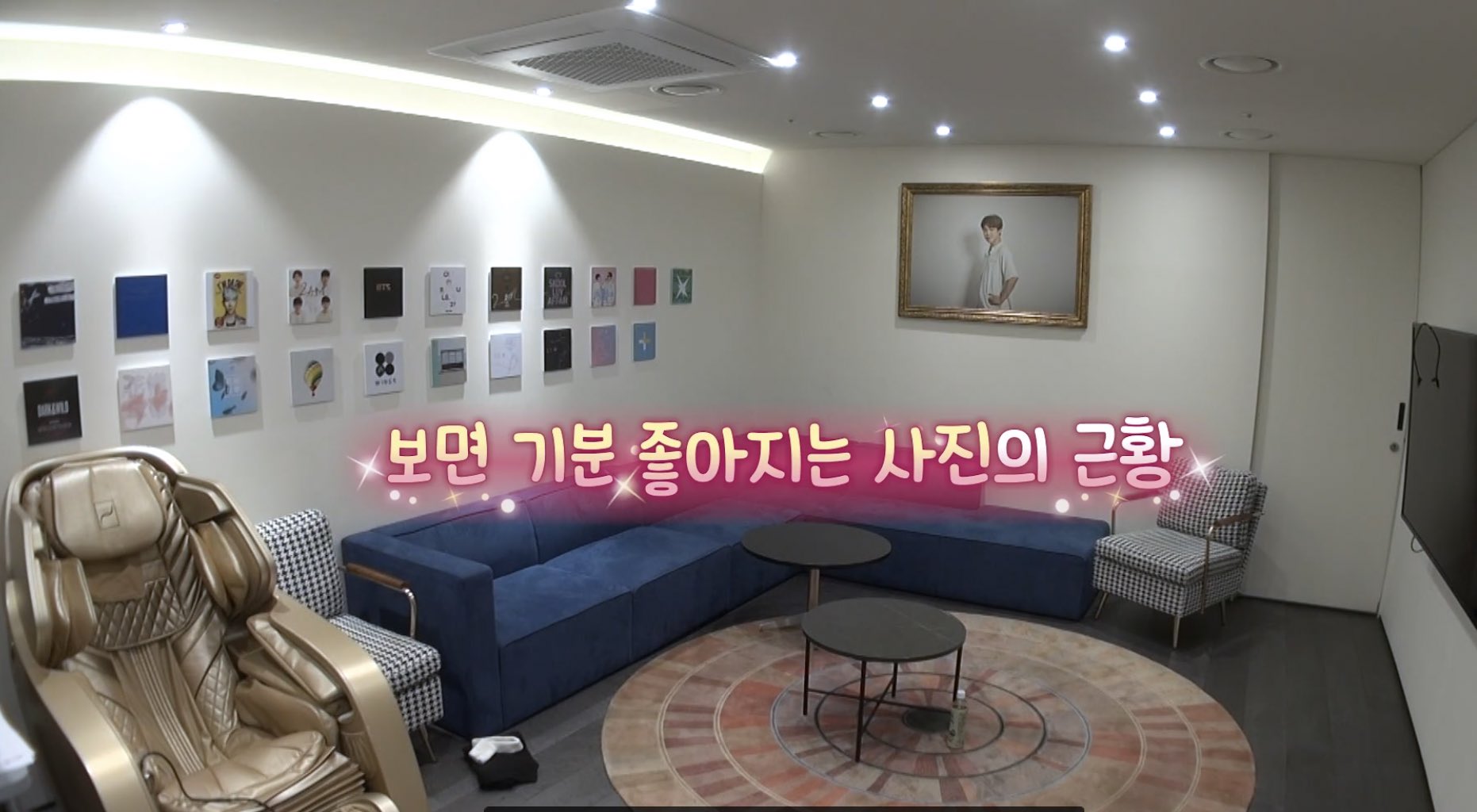 𝓜 新人俳優 パクジミン Photo By チョンジョングクは 事務所に飾られています