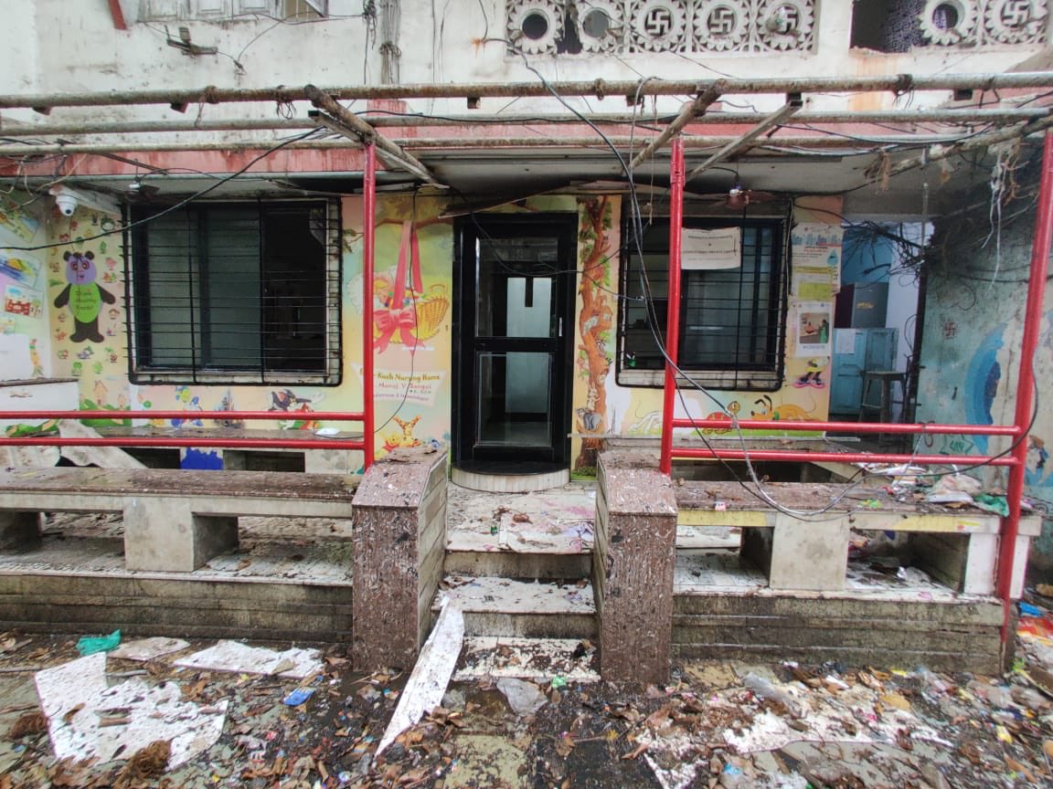 SangoiDr's tweet photo. In difficult times of Covid landlord Litesh Sanghvi has taken advantage of the situation for his malicious agenda,completely disregarded law and patient safety. Complaint lodged with Mulund Police on same day.  @CPMumbaiPolice @DGPMaharashtra @MumbaiPolice @mid_day @timesofindia https://t.co/iIi0XkAIWp
