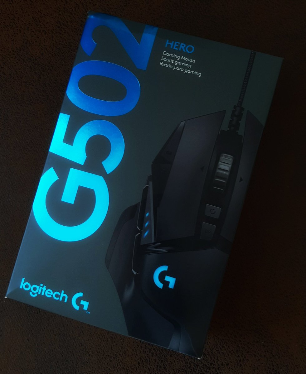 ChloGeraghty's tweet photo. Ta-da! I'll post a little unboxing when I get a chance 😇 
#logitechg #g502hero #prox #g815 #gaming https://t.co/KkHtXNrVTK