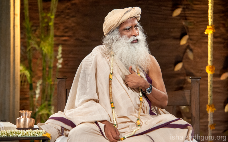 SadhguruJV's tweet photo. Whether you have anger, hatred, jealousy, or resentment against someone, essentially, it only works against you. #SadhguruQuotes https://t.co/chOB2Rplle