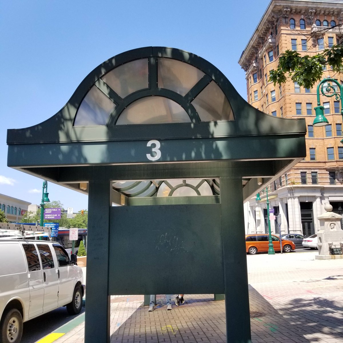 downtownreading's tweet photo. Call for LOCAL artists to submit proposals for public art 🎨 in #dowtownRDG ⏩ parking garages - due 7/8:   https://t.co/BAwiU3Bk9Y ⏩ Penn St bus shelters - due 7/10: https://t.co/t5imRqBTBb https://t.co/P5tfib6iI8