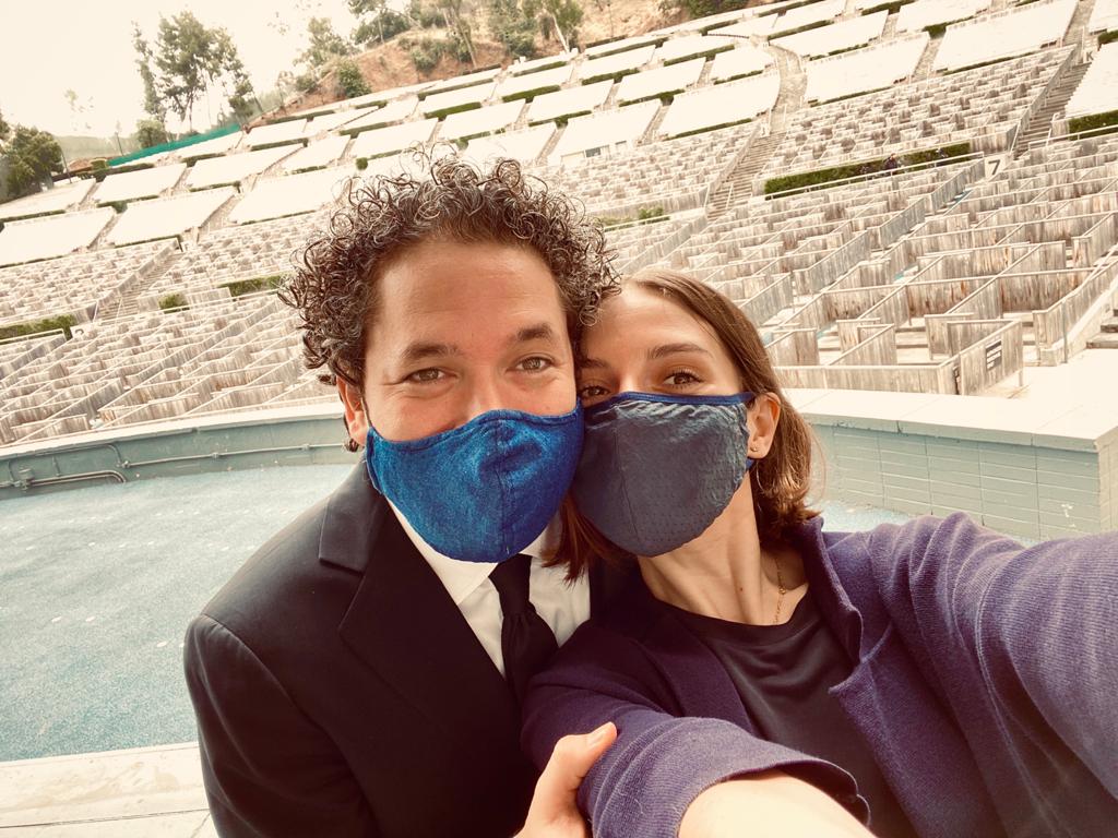 ¡Seguro, inspirado y totalmente enamorado!

Safe, inspired, and totally in love! 

❤️ #QuaranTeam