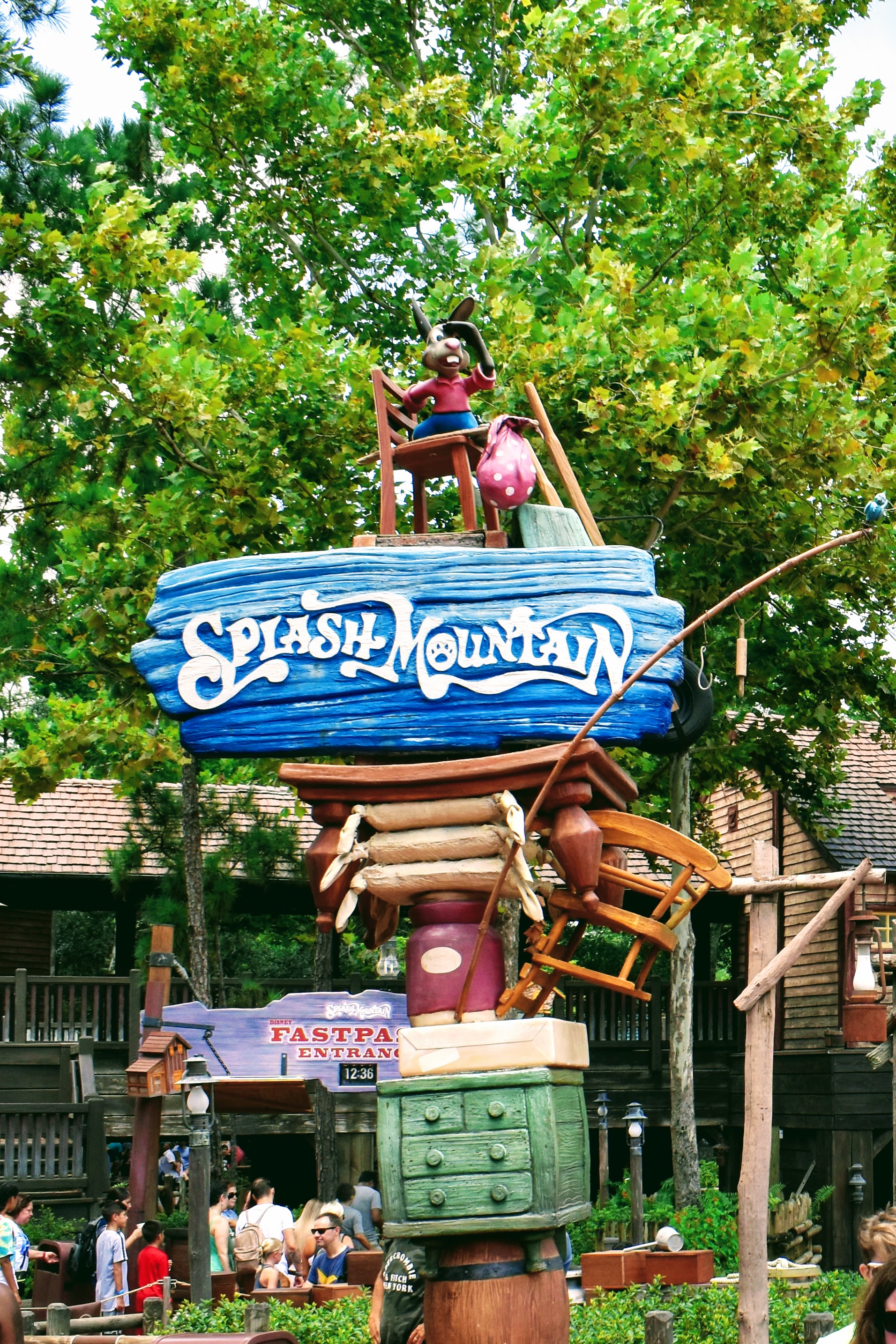 Mickey Central on Twitter "Can you smell the water from Splash