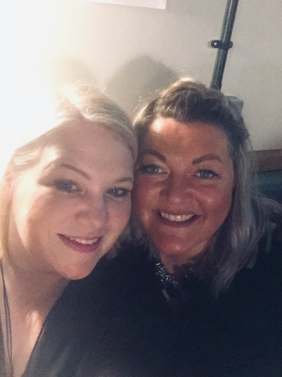Sarah Tomlinson tweet media