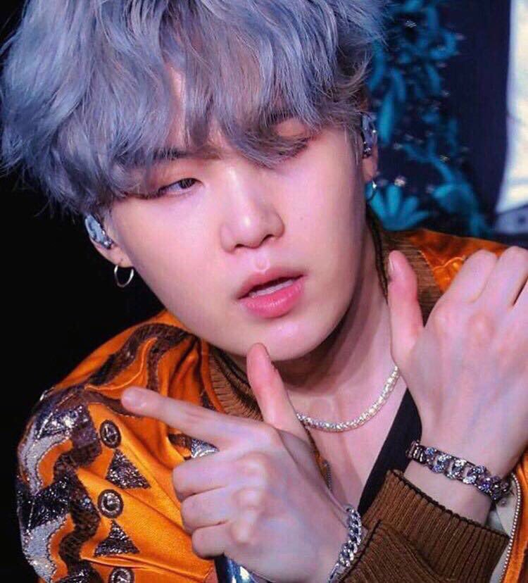 Yoongi being intimidating; a thread