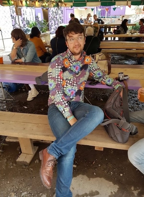 Travelling on. It's  #AFriendaDay time & it's none other than the dapper DIPA sipper  @yesaleblog!1st met Dave in the Marble Arch a few years ago (where he was kind enough to share some ace homebrew). A great guy to have a chat with but also a sartorial sensationCheers Dave