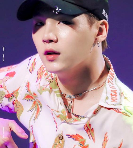 Yoongi being intimidating; a thread