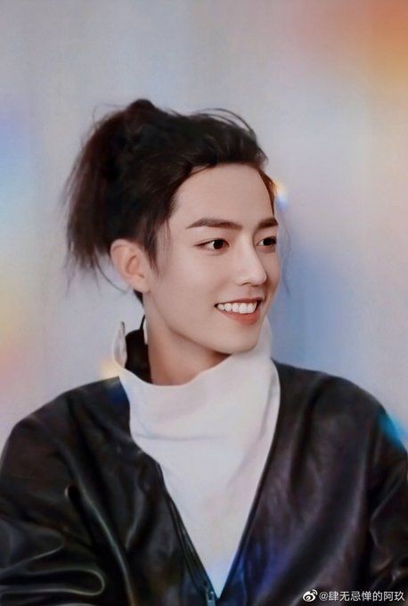 He never tries to be a character, rather he becomes that character And that is why, he is my favorite actor( Xiao Zhan avatars ) #XiaoZhan肖战  #xiaozhanbestactor  #XiaoZhan  #WeLoveXiaoZhan  #肖战