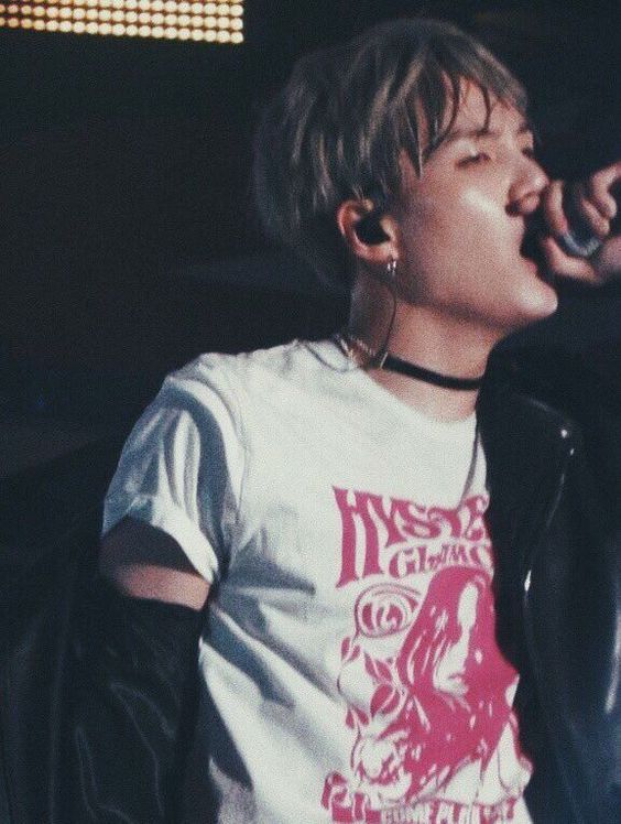 Yoongi being intimidating; a thread