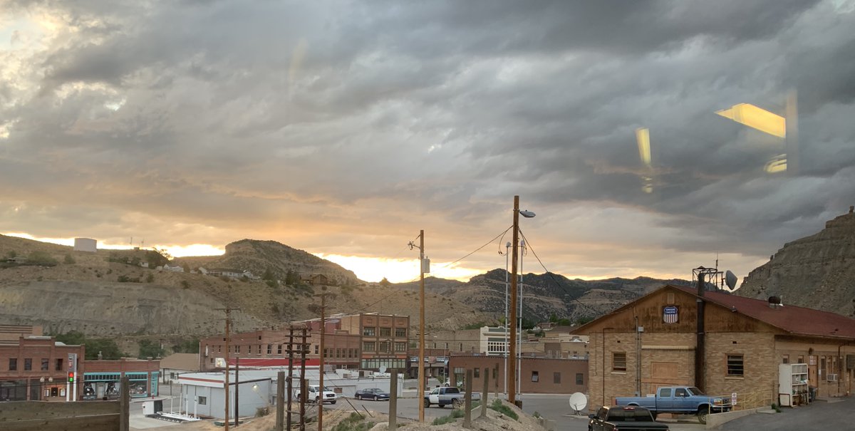 13/ Sunset on day 3 came near the scenic, hipster-rich town of Helper, UT. I'd like to visit there in earnest some day. We arrived in Salt Lake City about 11:35 pm on June 18, only about a half-hour late. Not bad given how much ground we'd covered.
