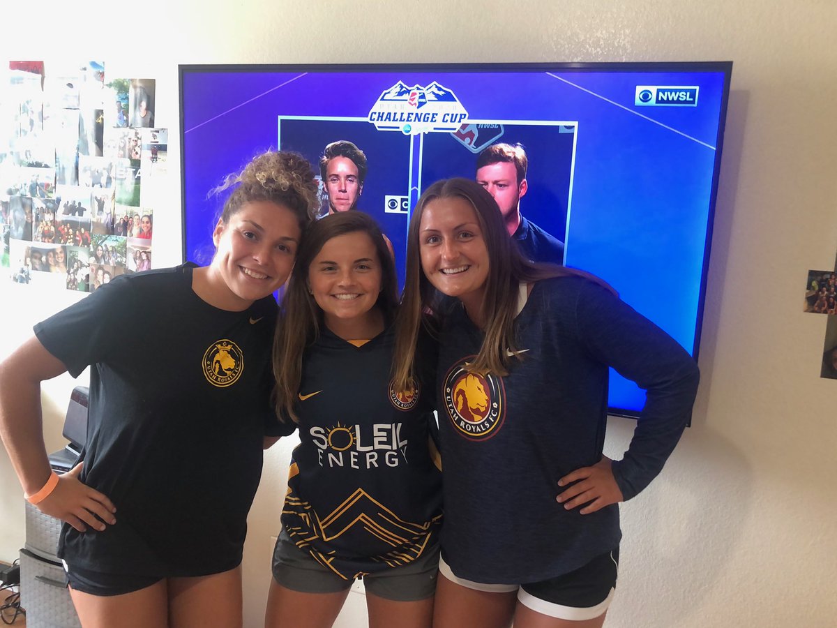 Redbird_Soccer's tweet photo. .@kdelfava subs on in the 62nd minute for her first appearance as a Royal! 👑 

Drop a pic 📷 in the comments of your @UtahRoyalsFC watch parties! ⬇️

#BackTheBirds // #REDBIRDsoccer https://t.co/EZoRRASWtv
