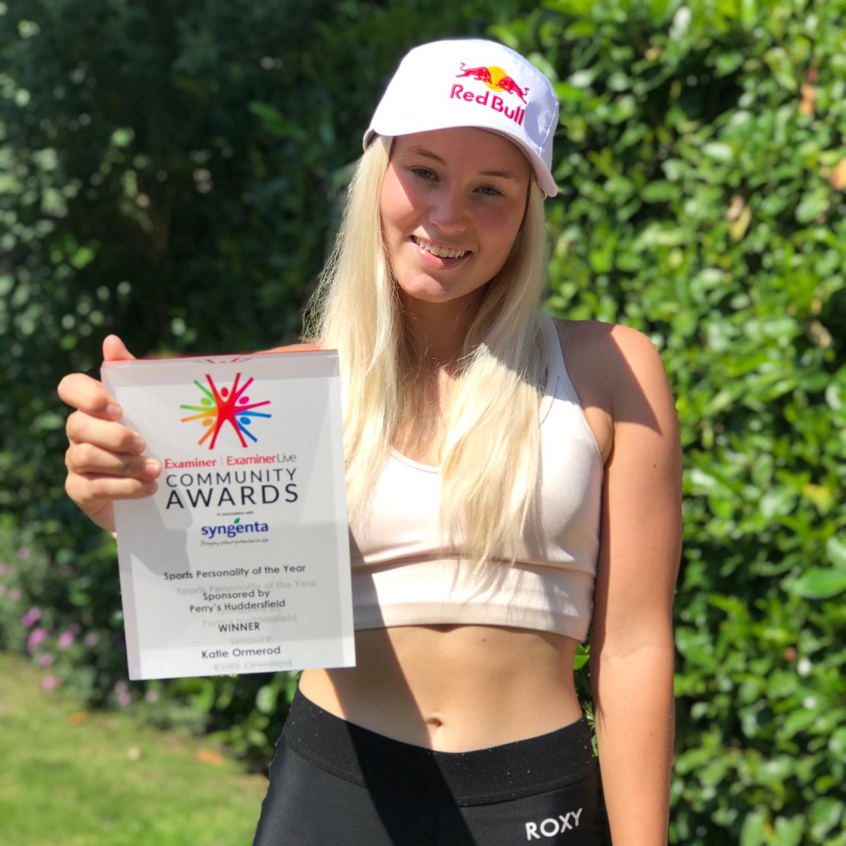 Super happy to win with Sports Personality of the year award at the #ECA2020 virtual awards! ✨