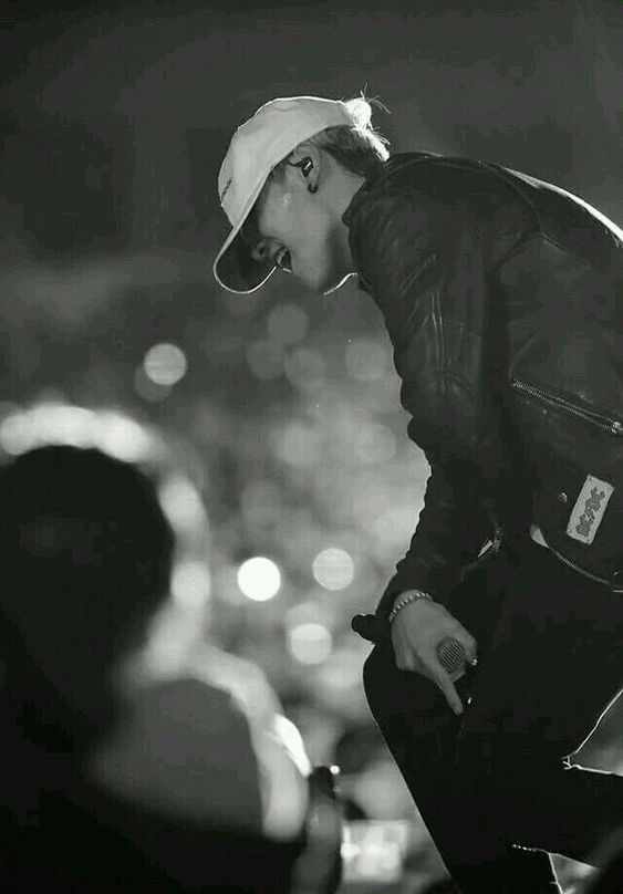 Yoongi being intimidating; a thread