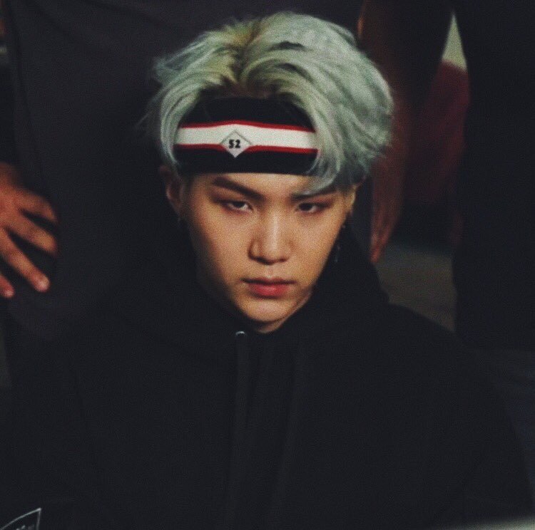 Yoongi being intimidating; a thread