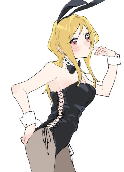 うちの莉緒ちゃん腰に手を当てすぎでは……? 