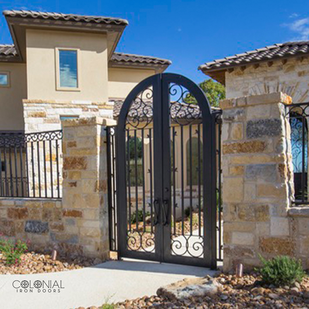 ColonialDoors's tweet image. Ornamental iron gates are not only aesthetically pleasing but can raise the appraisal value of your property.

Call us to schedule a free in-home consultation at (210) 524-1062.

ecs.page.link/VVZUw
#ColonialIronDoors #CustomIronWork #WroughtIronDesign