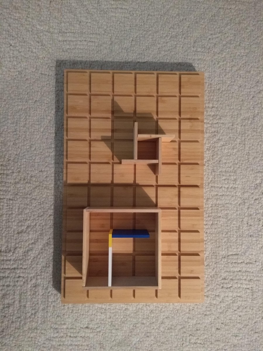 xag's tweet photo. When two symmetrical elements are unconnected the mind perceptually connects them to form a coherent shape. https://t.co/Qfe5HJciFM