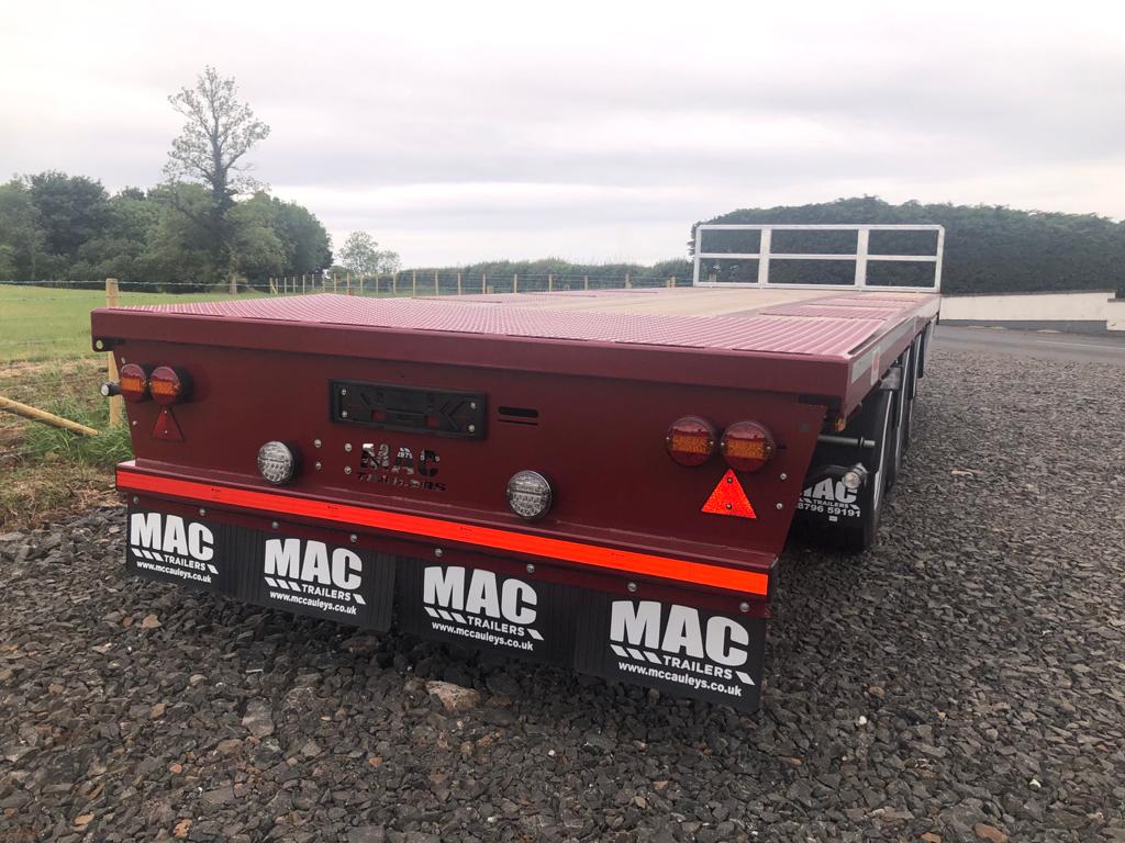 MACTrailers's tweet photo. Off to it's new home🚛🏠

Our 3 Axle Commercial Flatbed trailer😍
-SAF axles
-25ft bed
-2ft fold down front headboard
-Air assisted weight bearing extension
-Telescopic drawbar
-Additional LED lights

Lots of extras on this really nice customised trailer!
https://t.co/wQdG6J750c https://t.co/lLDcM24vog
