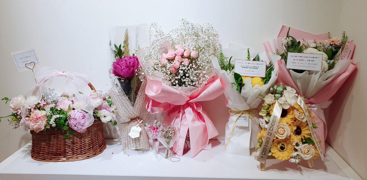 Sweetpoint_N's tweet photo. 4일동안 카페방문해주신, 응원해주신, 나눔해주신 모든분들 너무 감사했습니다. 덕분에 저도 많이 행복하고 좋았습니다.💕 https://t.co/k0qKY1x7xe